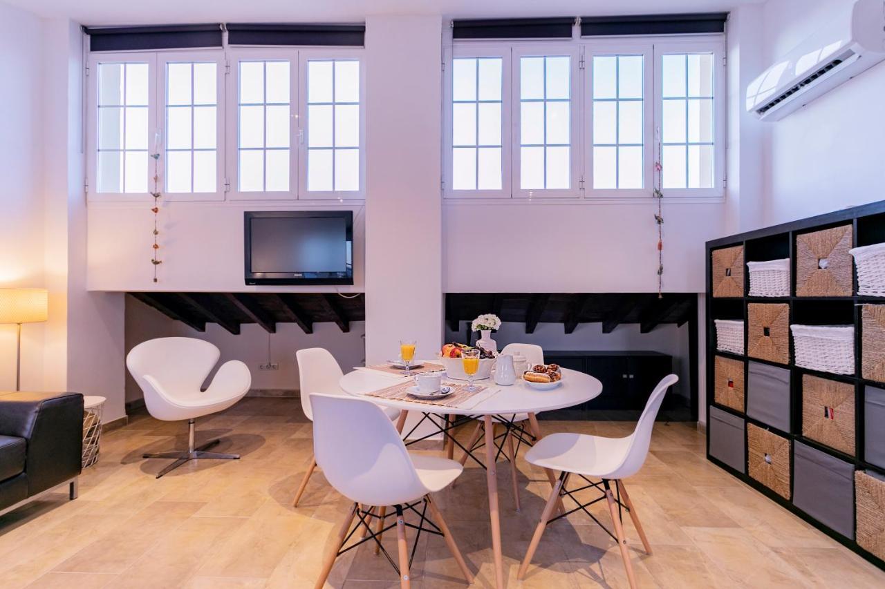 -Malagasunapts-Private Terrace Penthouse 외부 사진